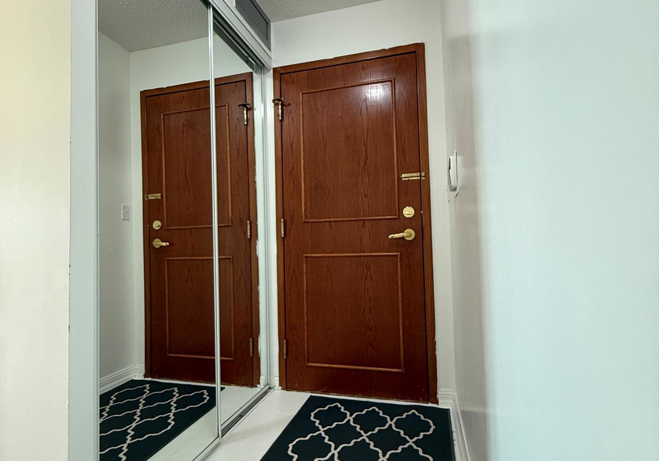 18-lee-centre-drive-scarborough-ontario-e13461188