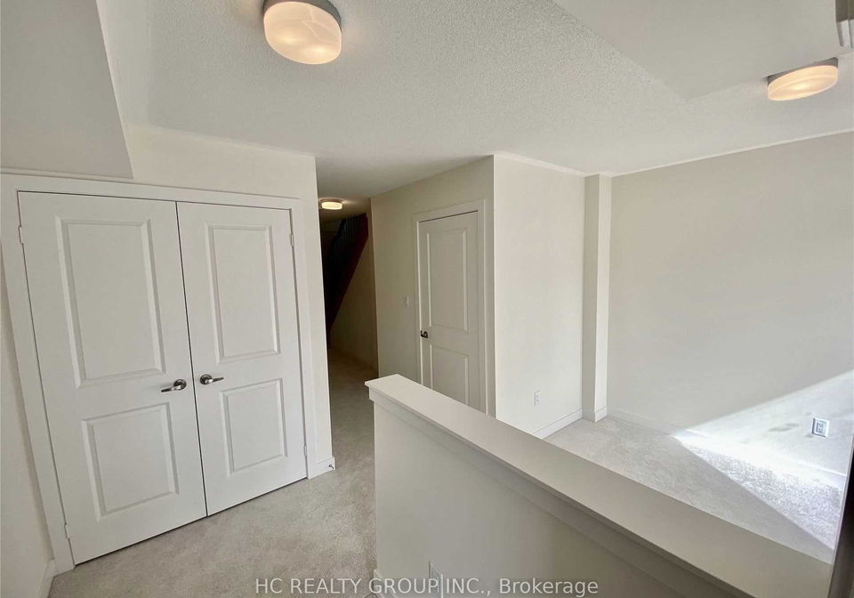 2578-castlegate-crossing-pickering-ontario-e13461472