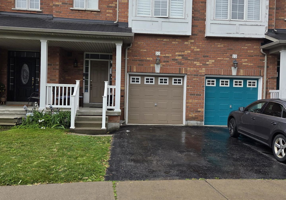 20-thorp-crescent-ajax-ontario-e13461526