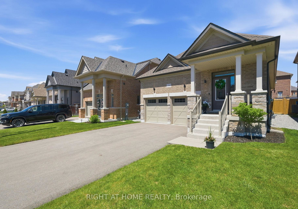 1304-apollo-street-oshawa-ontario-e13461572