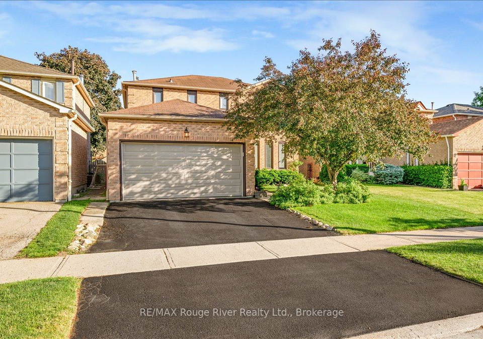 5-gurr-crescent-ajax-ontario-e13462148