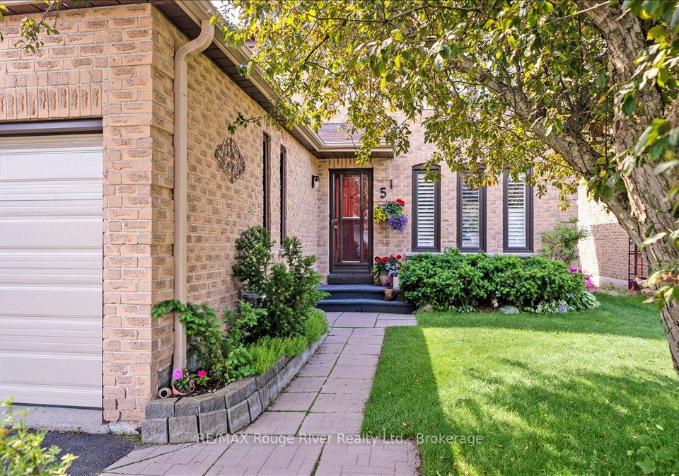 5-gurr-crescent-ajax-ontario-e13462148
