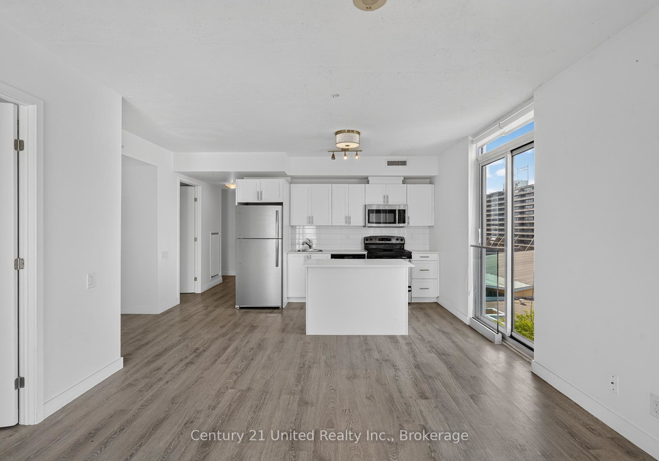 100-bond-street-e-oshawa-ontario-e13462596