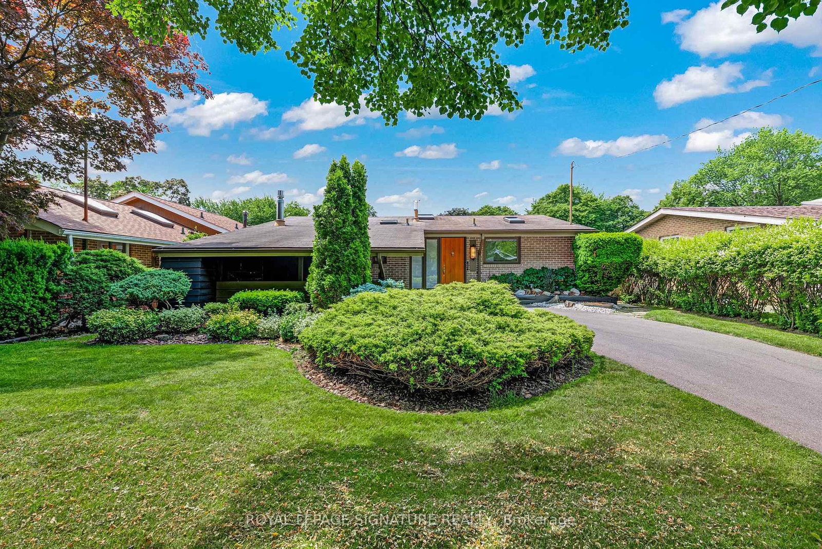 10-oakley-boulevard-scarborough-ontario-e13462756