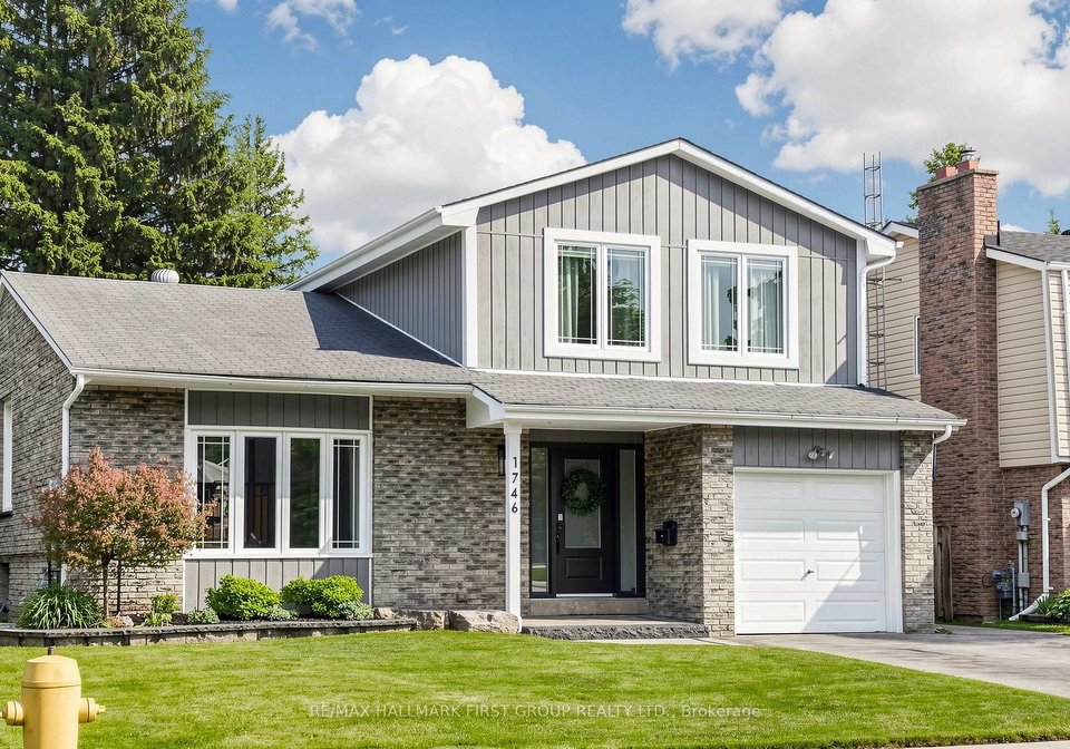 1746-bronte-square-pickering-ontario-e13463084