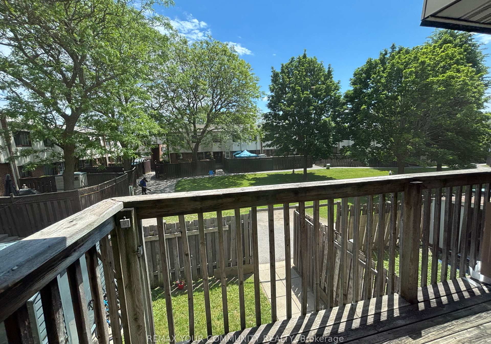 1100-oxford-street-oshawa-ontario-e13463120