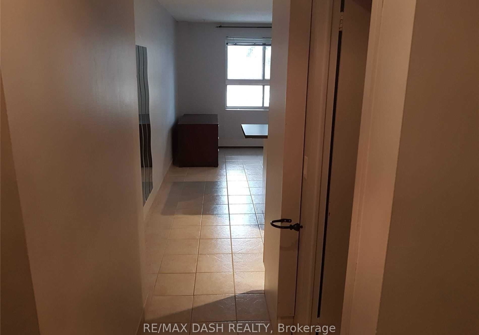 123-woodbine-avenue-toronto-ontario-e13463138