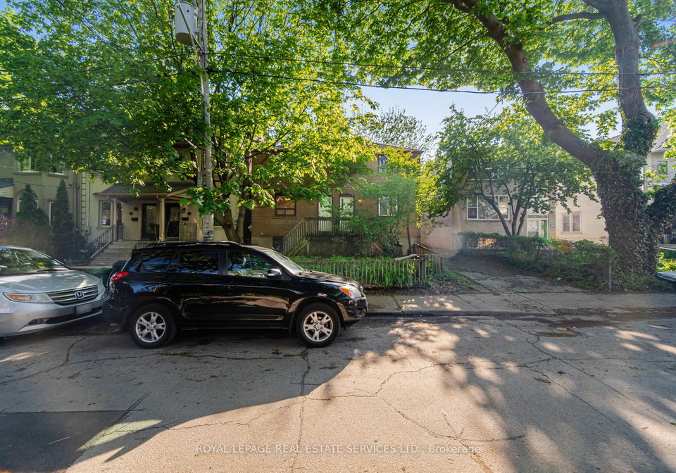 76-78-lewis-street-toronto-ontario-e13464072