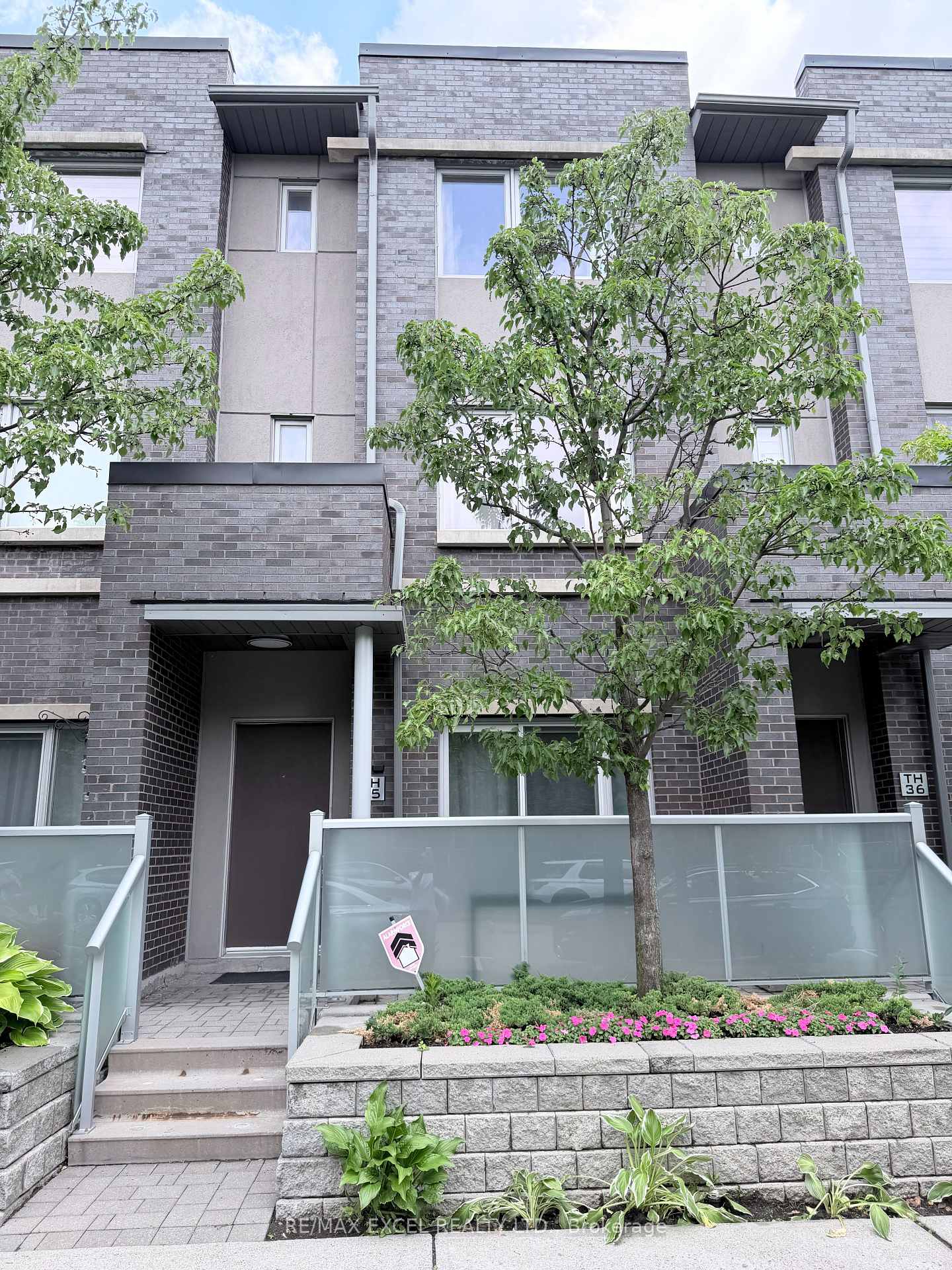 310-village-green-square-scarborough-ontario-e13464326