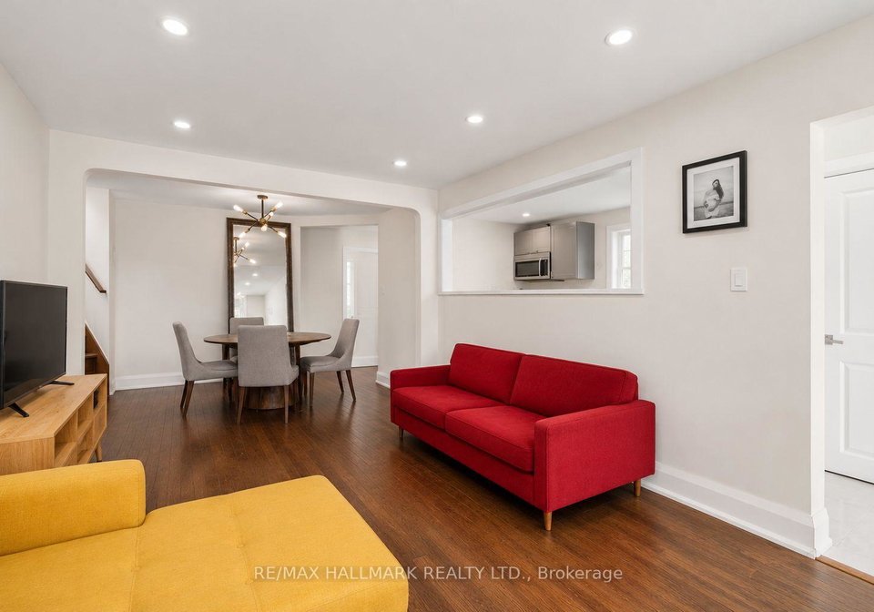 8-davies-crescent-east-york-ontario-e13464572