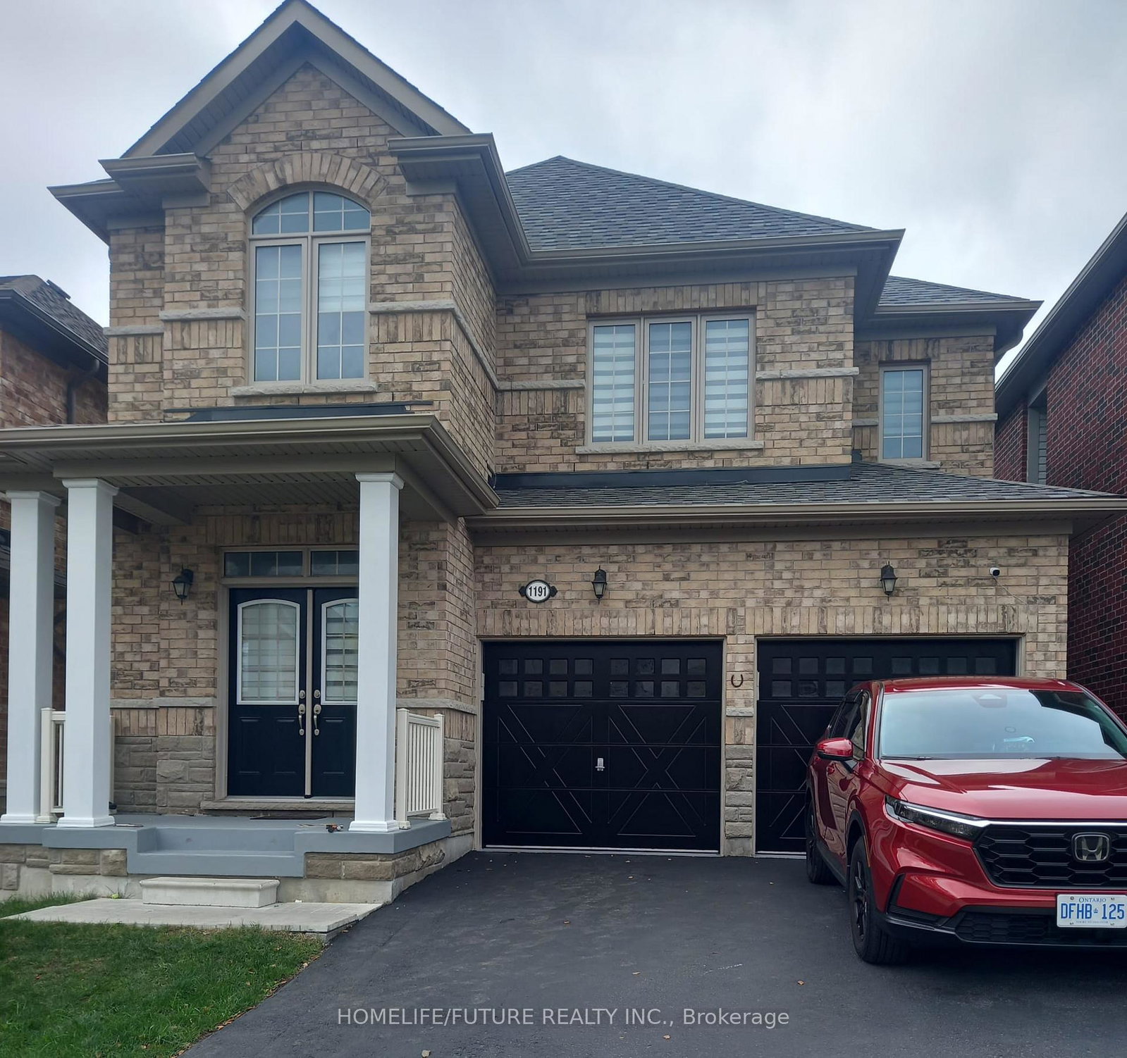 1191-enchanted-crescent-pickering-ontario-e13464886