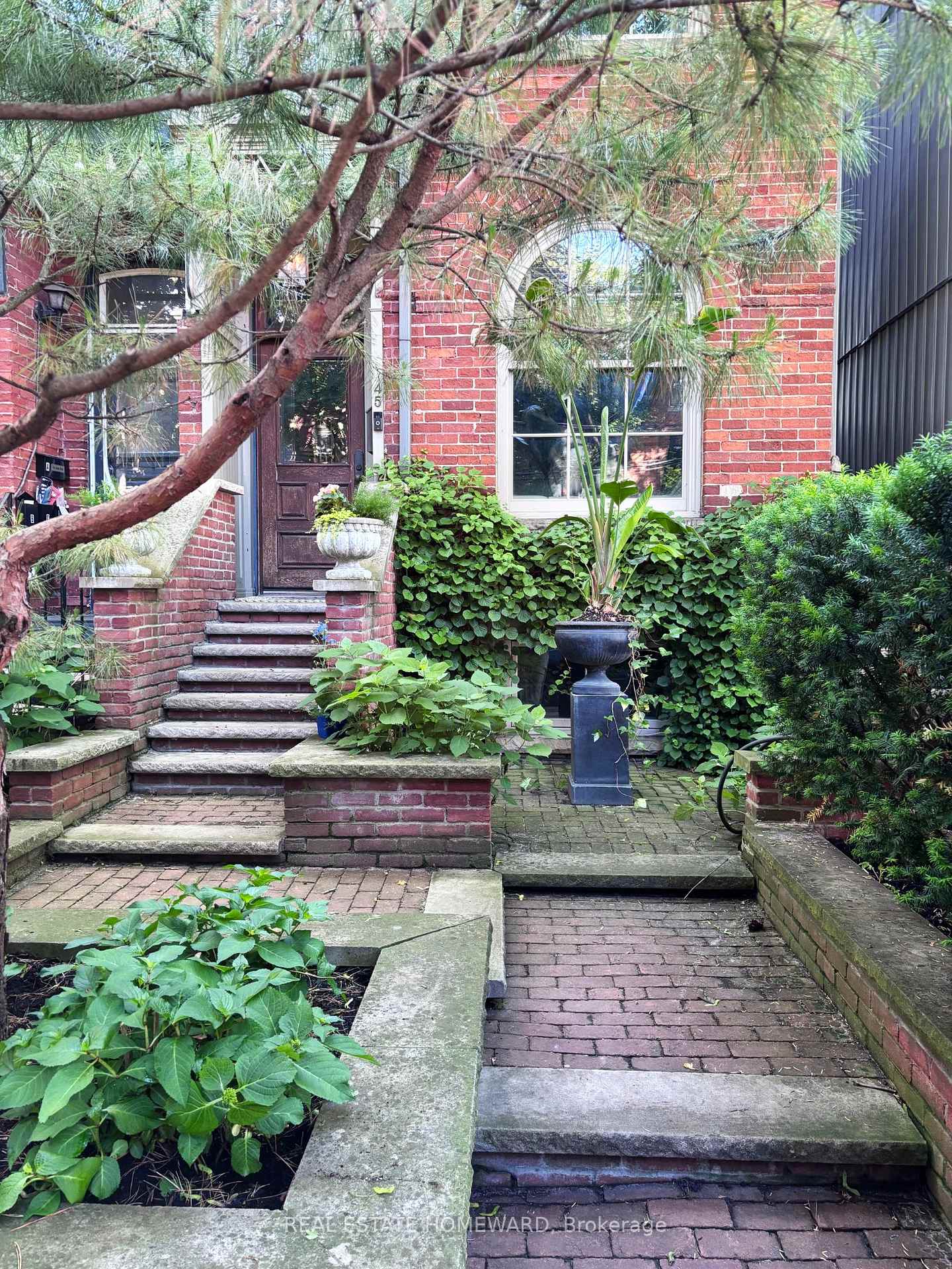 45-grant-street-toronto-ontario-e13465128