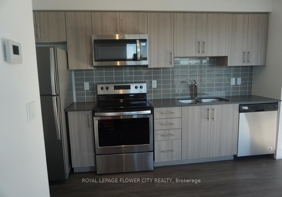 1255-bayly-street-pickering-ontario-e13465200