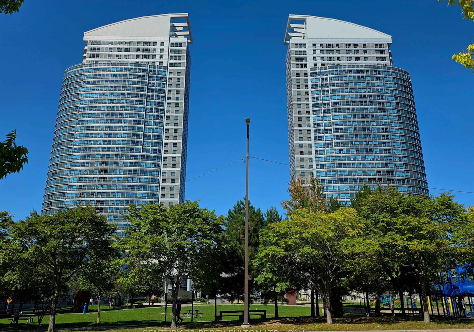 36-lee-centre-drive-scarborough-ontario-e13465862