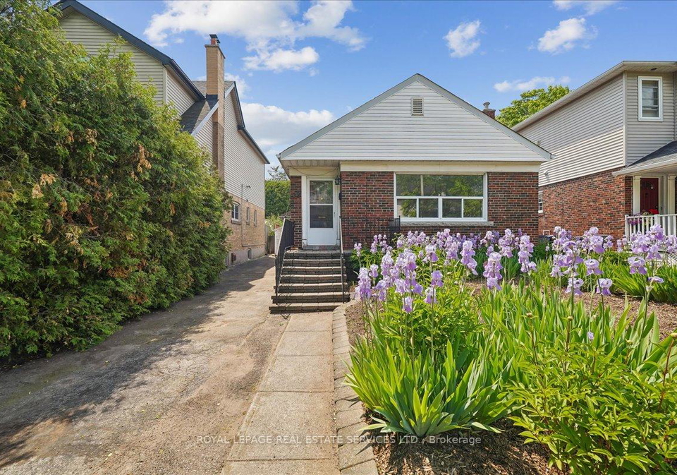32-woodland-park-road-scarborough-ontario-e13465920