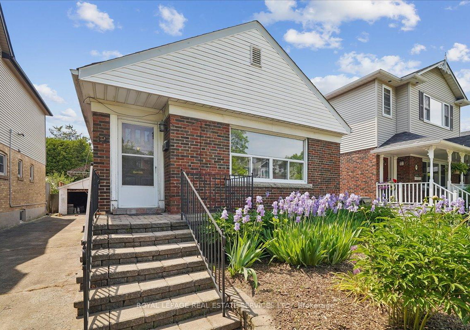 32-woodland-park-road-scarborough-ontario-e13465920