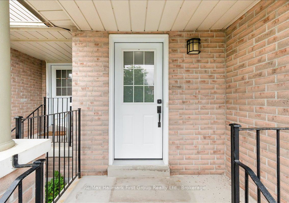 9-alexis-way-whitby-ontario-e13466016