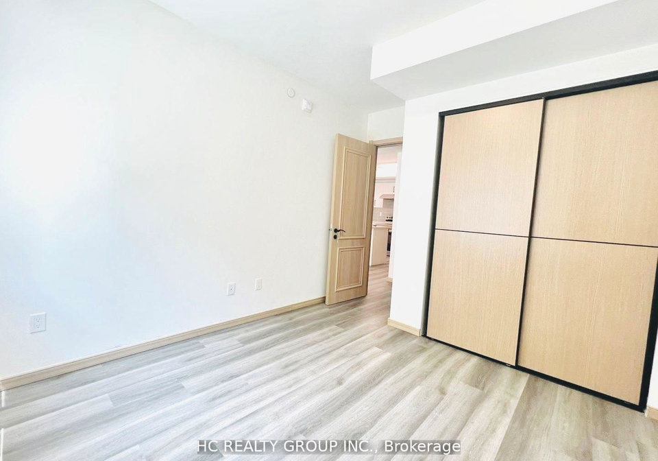 60-morecambe-gate-scarborough-ontario-e13466068