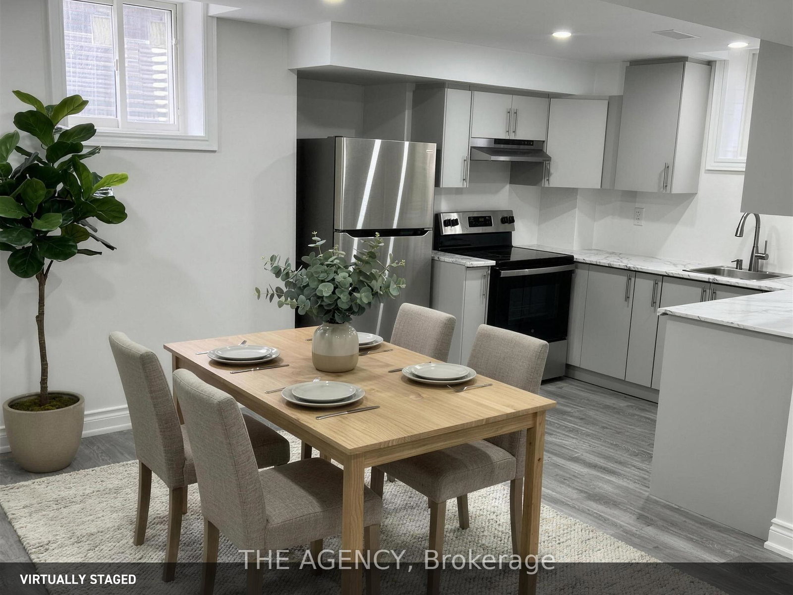 16-wilsongary-circle-ajax-ontario-e13466858
