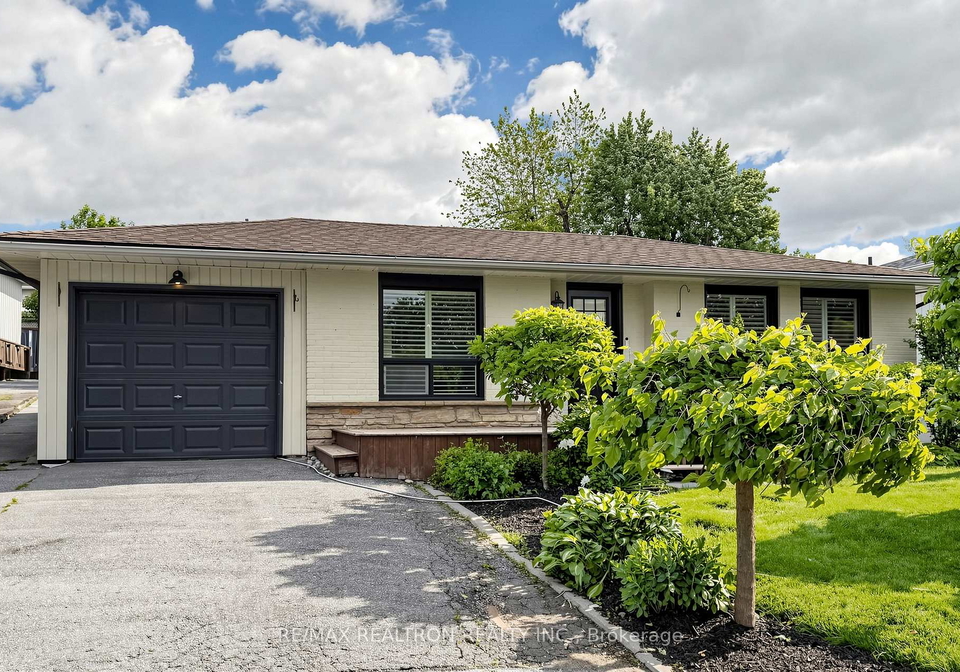 6-dorling-avenue-ajax-ontario-e13467302