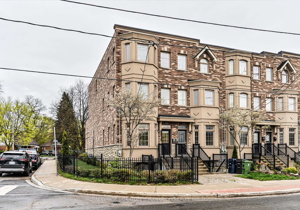 2833-st-clair-avenue-e-east-york-ontario-e13467374