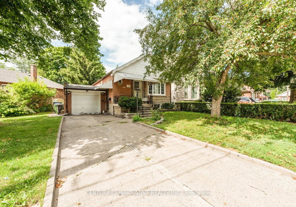 240-parkview-hill-crescent-east-york-ontario-e13468128