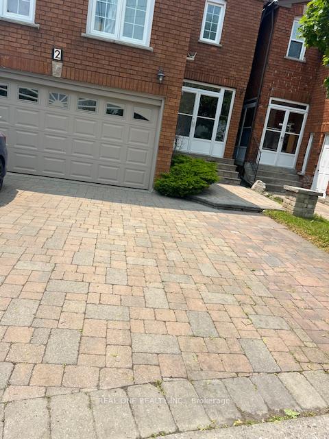 2-grittani-lane-scarborough-ontario-e13468148