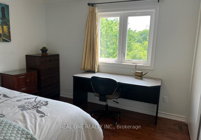 2-grittani-lane-scarborough-ontario-e13468148