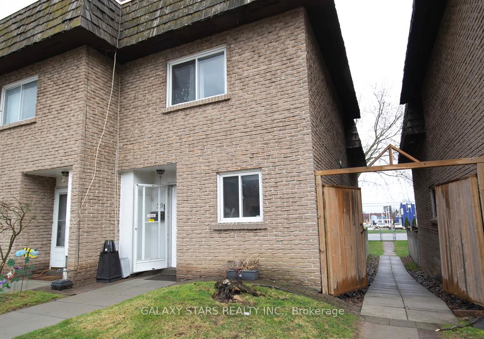 10-rodda-boulevard-scarborough-ontario-e13468294