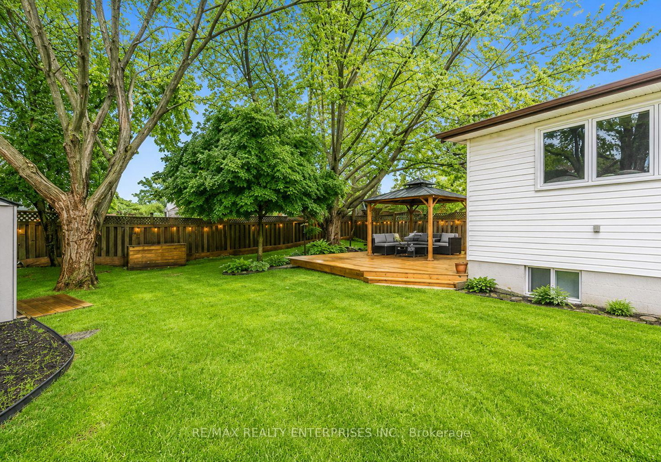 818-buttonbush-court-oshawa-ontario-e13469018