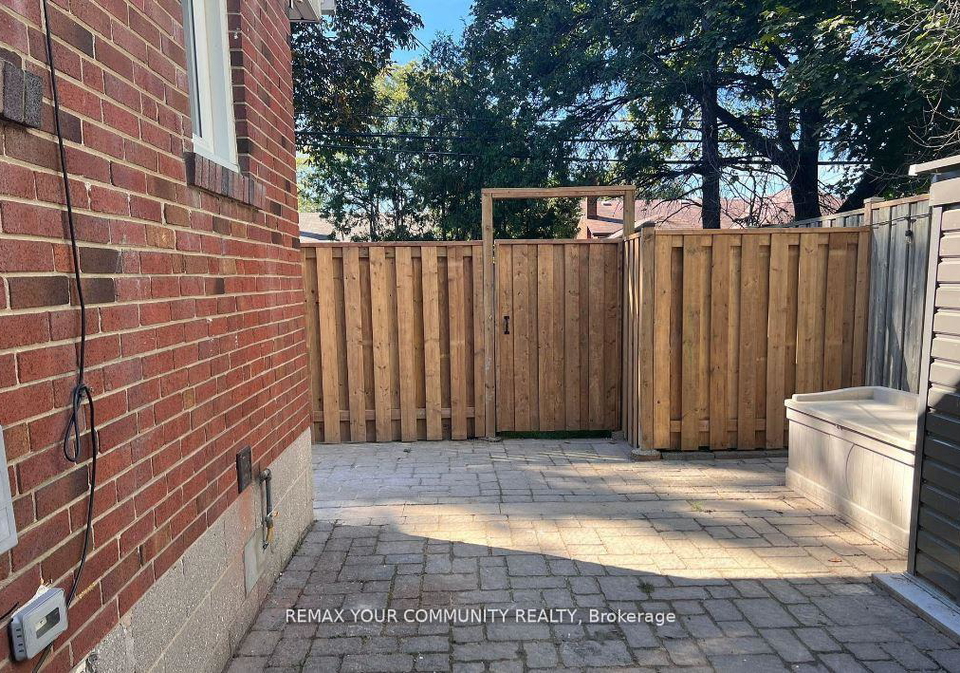 16-robertsfield-crescent-scarborough-ontario-e13469230