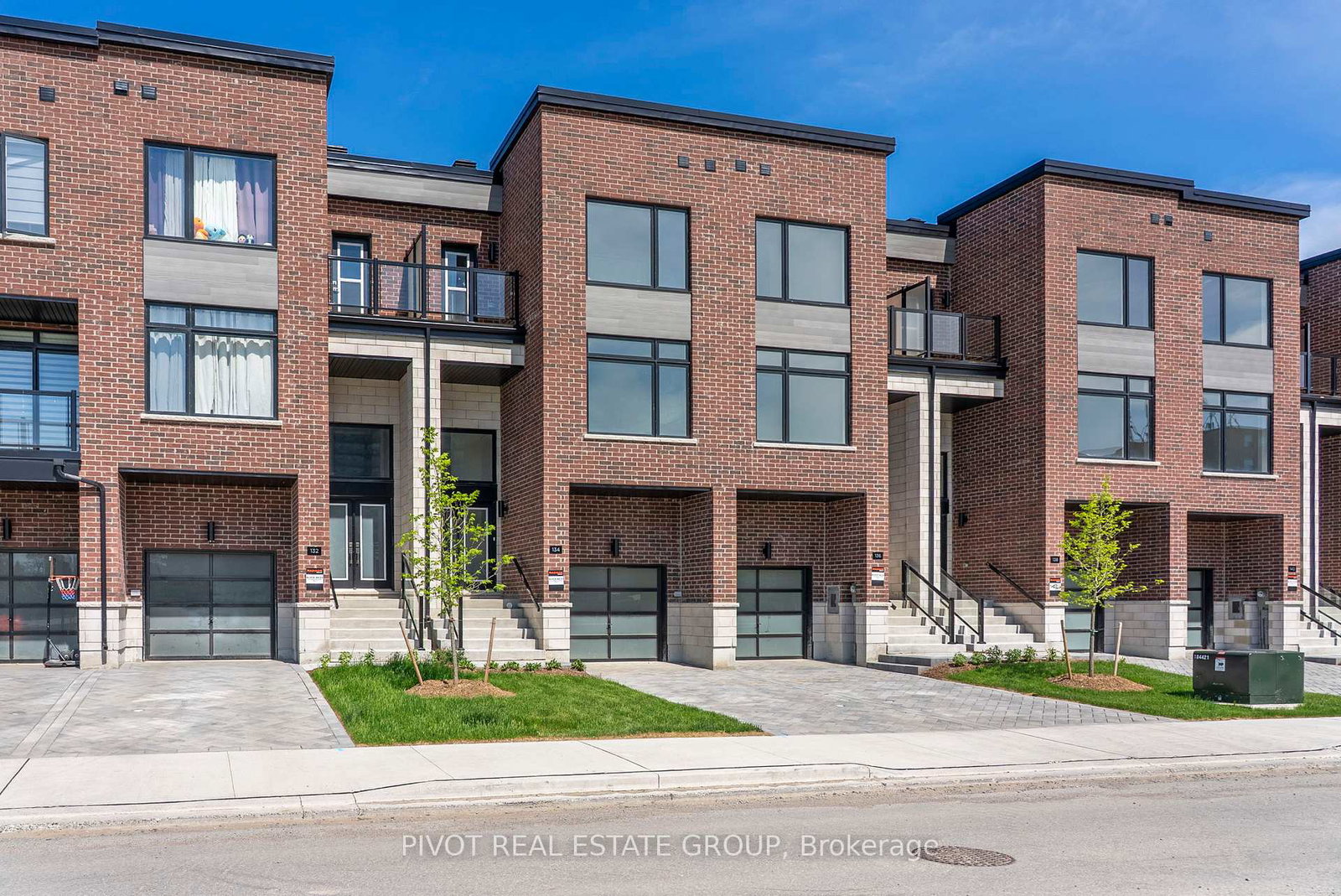 134-danielle-moore-circle-scarborough-ontario-e13469354