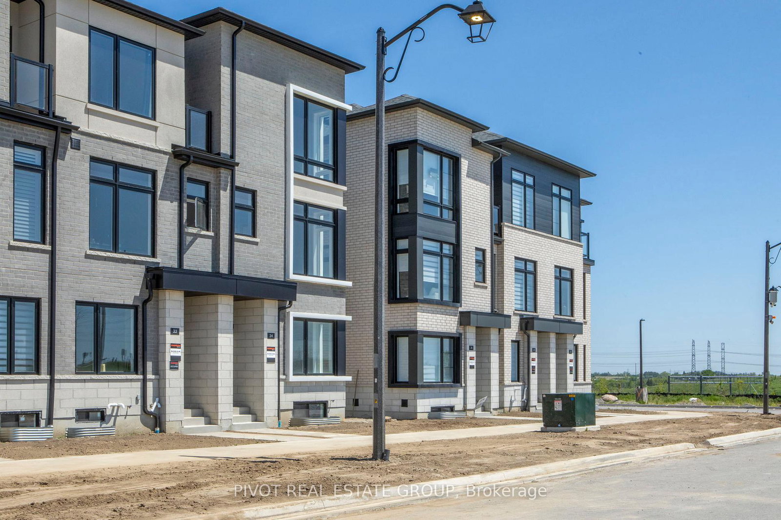 24-pluto-way-whitby-ontario-e13469364