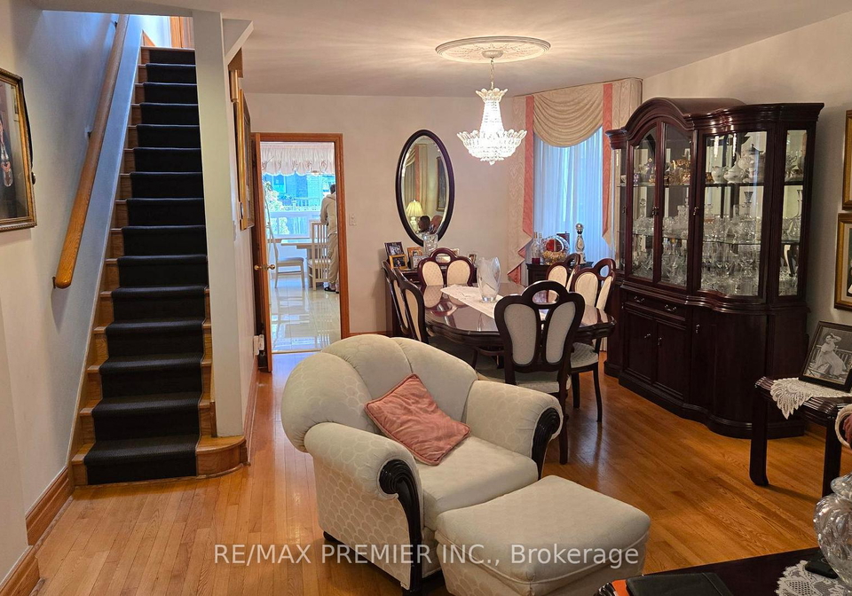 553-greenwood-avenue-toronto-ontario-e13469380