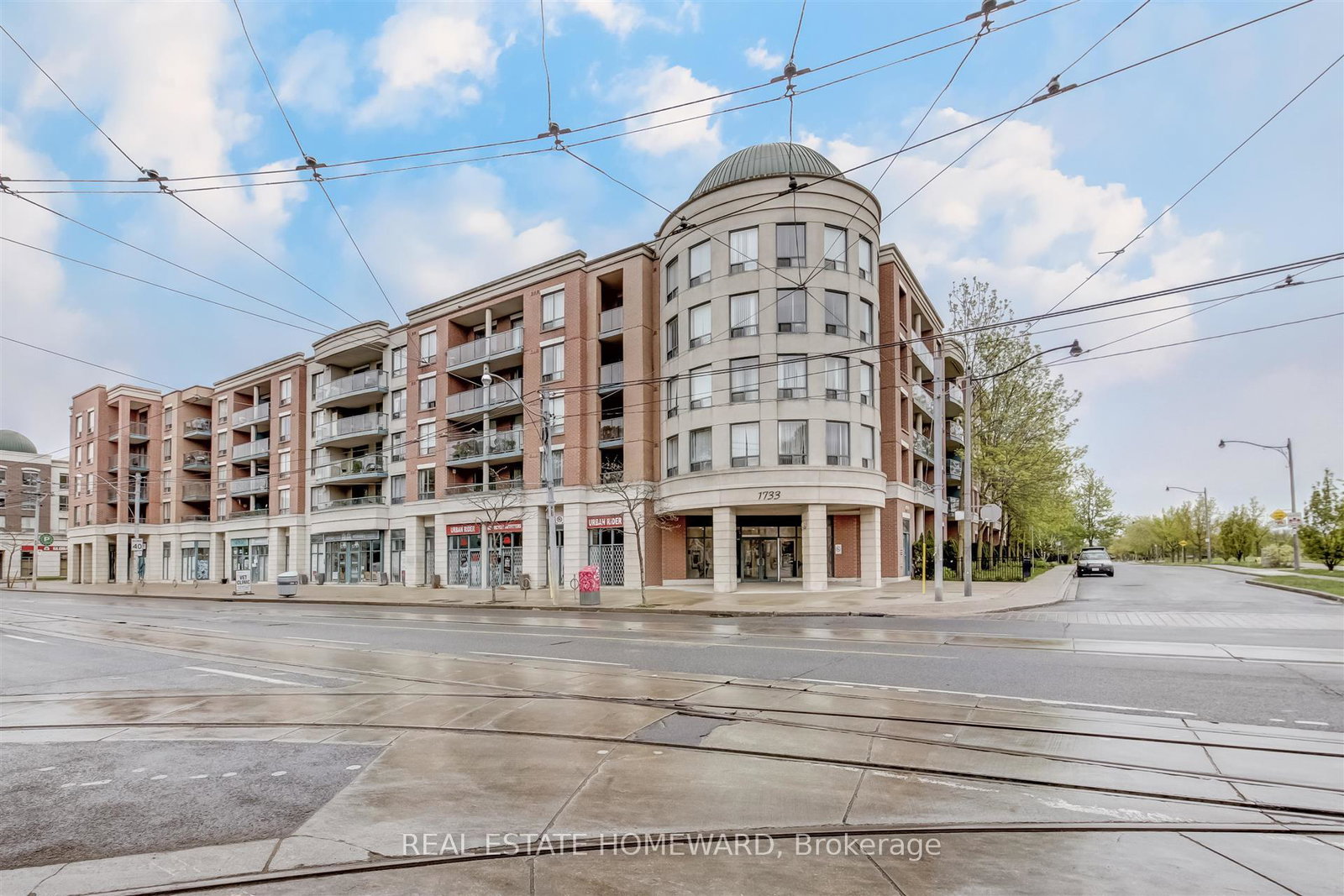 1733-queen-street-e-toronto-ontario-e13469588
