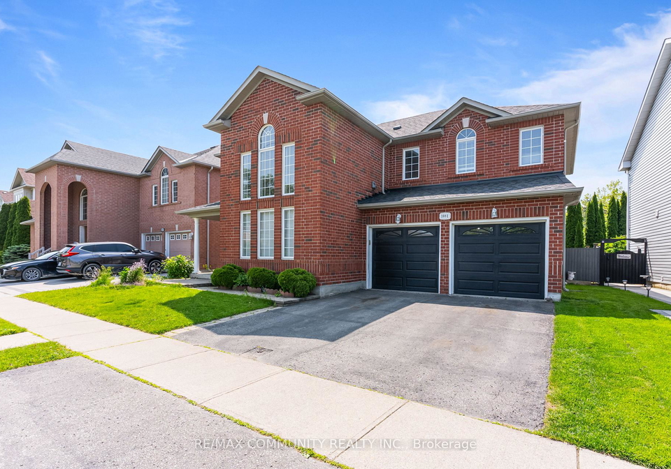1081-langford-street-oshawa-ontario-e13470790