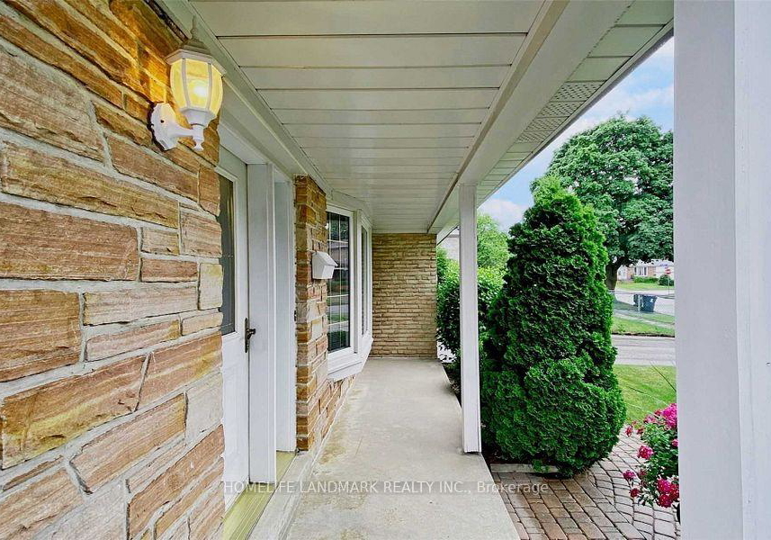 3-knockbolt-crescent-scarborough-ontario-e13471216