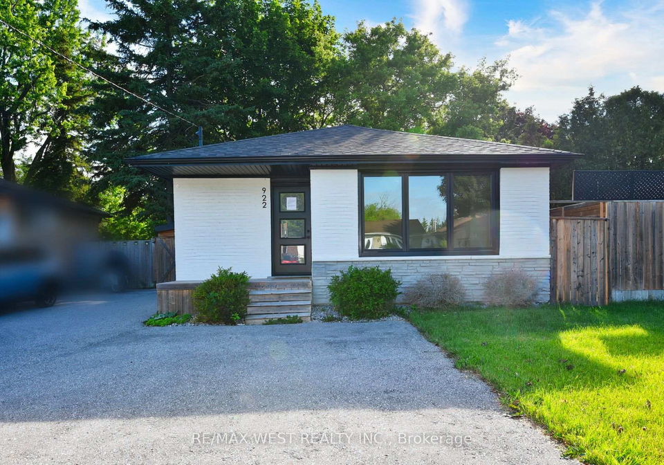 922-centre-street-n-whitby-ontario-e13471266