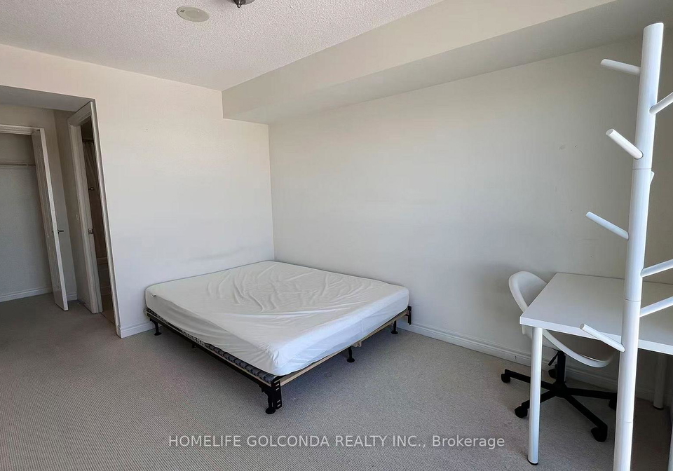 master-room-70-town-centre-crescent-scarborough-ontario-e13471288