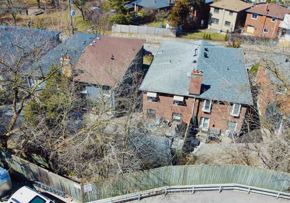 29-love-crescent-toronto-ontario-e13472118