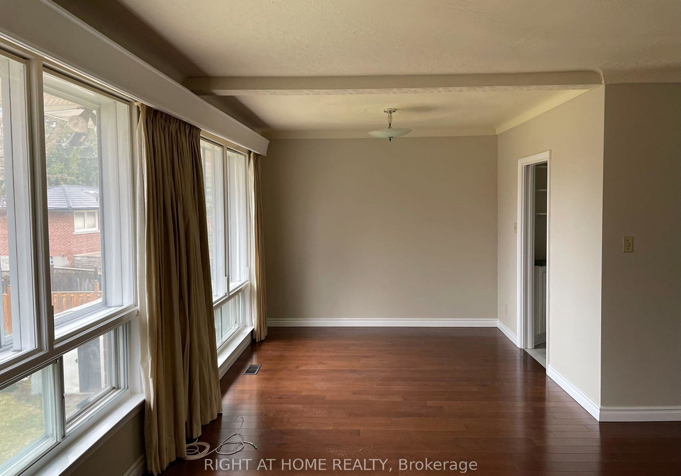 9-waterfield-drive-scarborough-ontario-e13472674