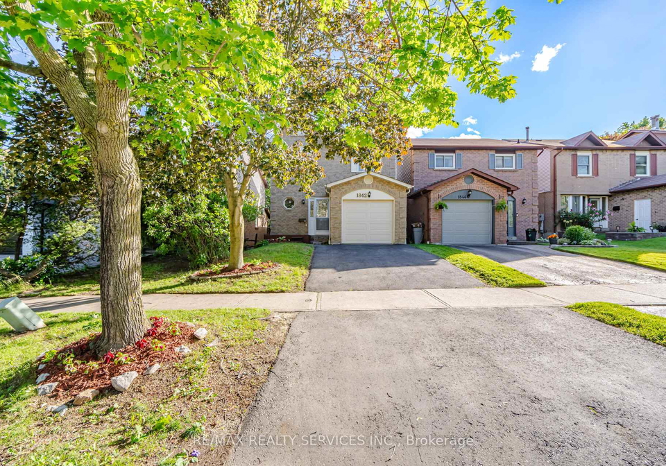 1842-cricket-lane-pickering-ontario-e13472750