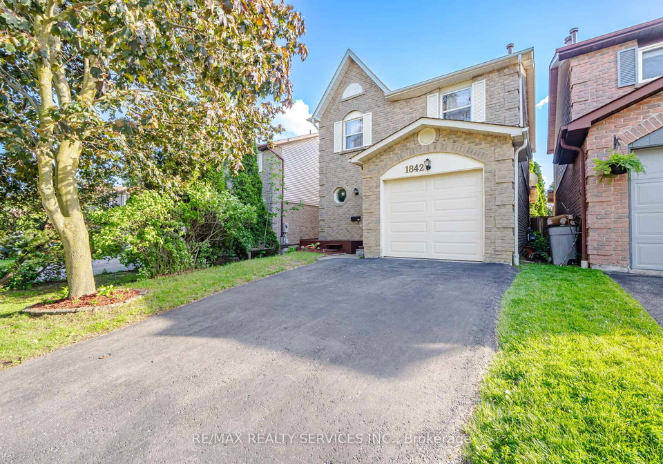 1842-cricket-lane-pickering-ontario-e13472750