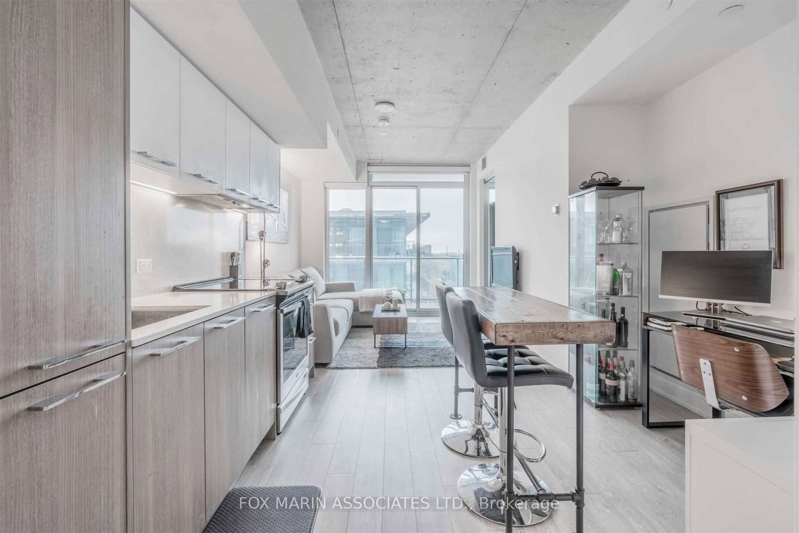 25-baseball-place-toronto-ontario-e13473128