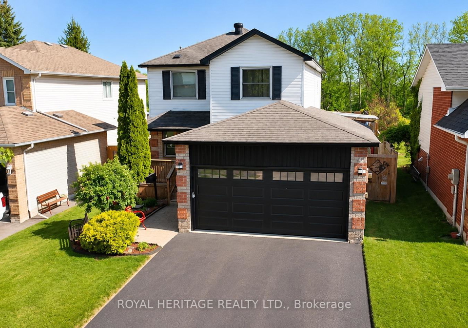 23-hooper-square-clarington-ontario-e13473270