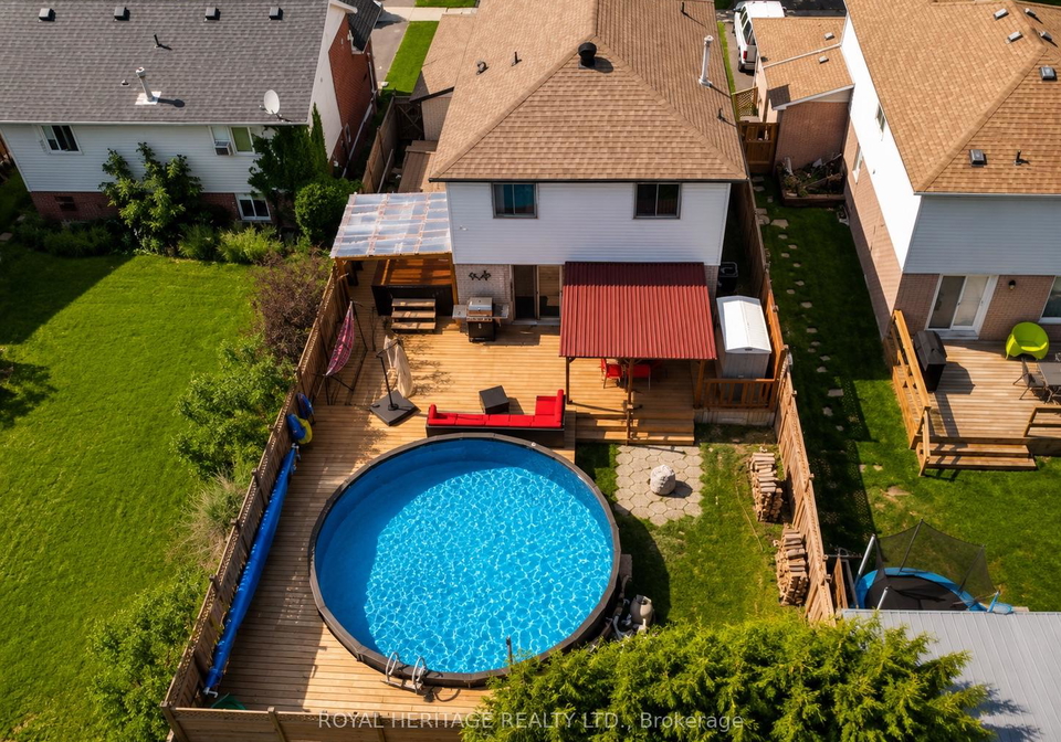 23-hooper-square-clarington-ontario-e13473270
