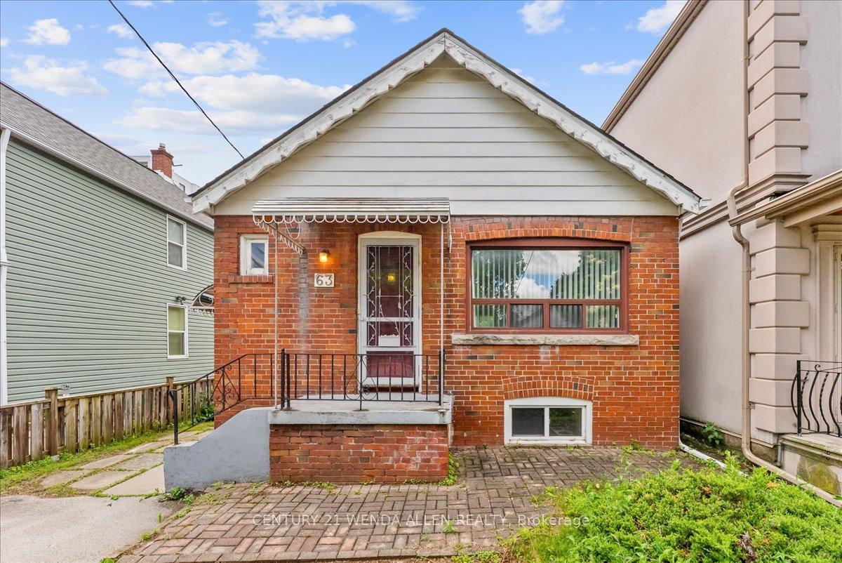 63-torrens-avenue-east-york-ontario-e13474316