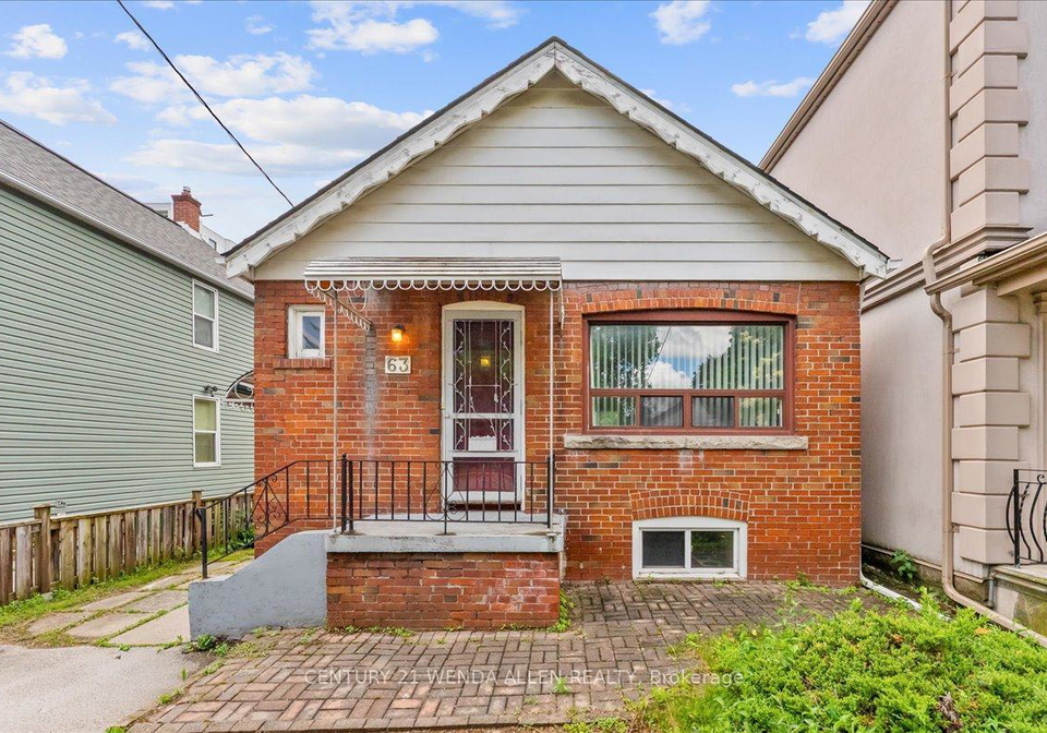 63-torrens-avenue-east-york-ontario-e13474316