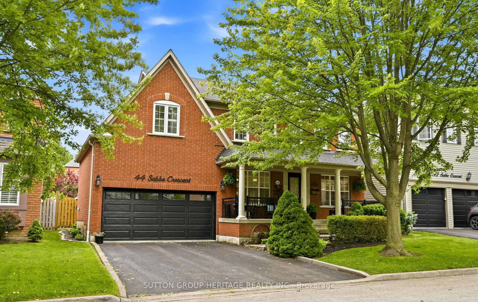 44-sabbe-crescent-ajax-ontario-e13474606