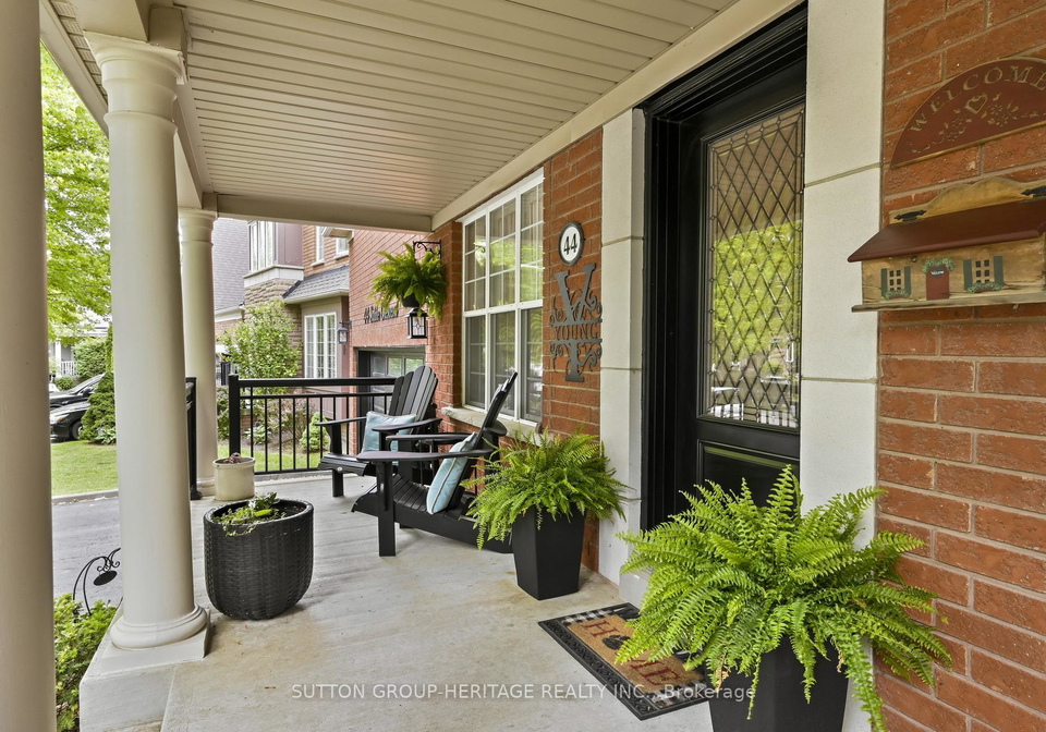 44-sabbe-crescent-ajax-ontario-e13474606